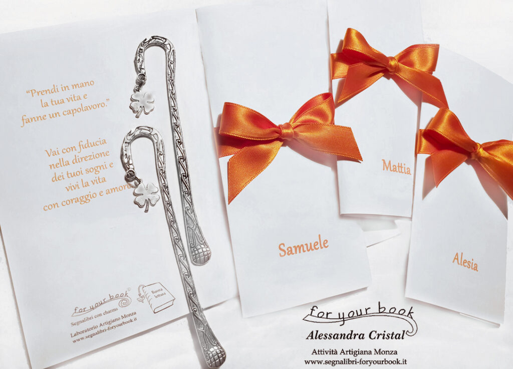segnalibro asta in metallo con ciondolo quadrifoglio e confezione personalizzata elegante di Alessandra Cristal