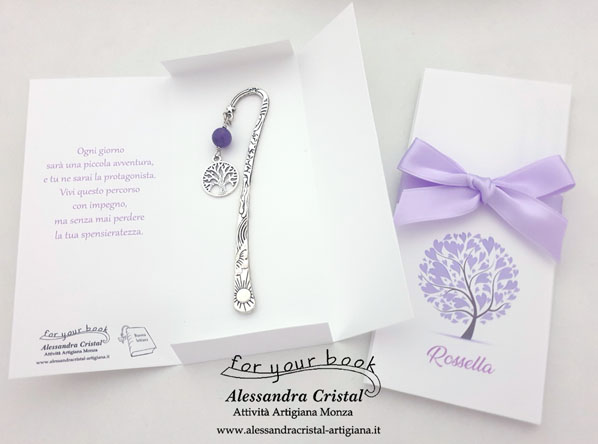 cosa posso regalare a chi ama leggere? un segnalibro in metallo Alessandra Cristal con pietra dura ametista viola